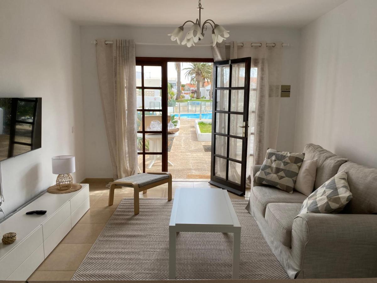 Estrella Del Mar 8. 1 Bedroom Villa With Pool And Gardens 300 Metres From The Beach Corralejo Exterior foto